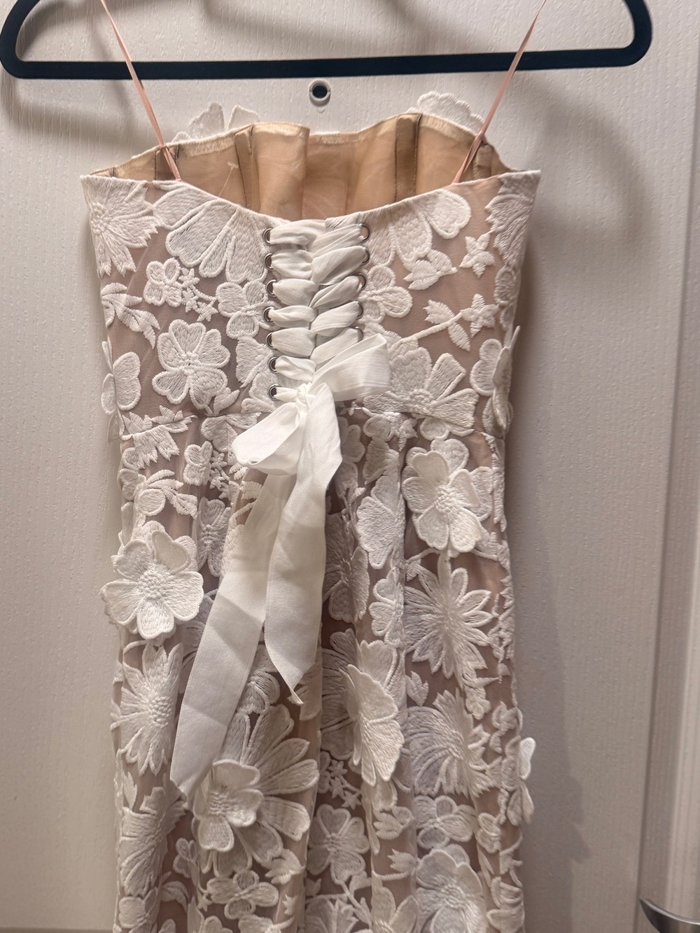Helsi Jessica Strapless Embroidered Mermaid Gown in White  Size XS NWT - Picture 5 of 7